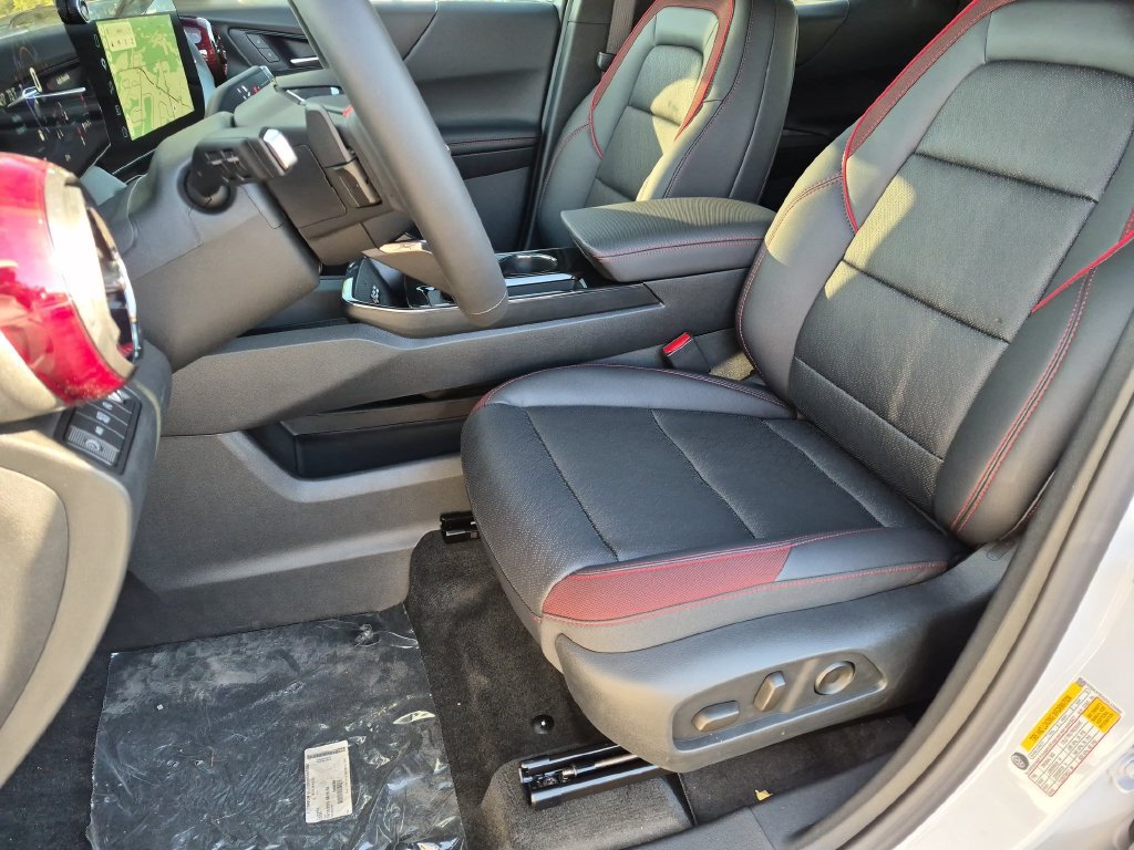 New 2027 Chevrolet Equinox RS w/ Convenience Package III AWD/4WD image 13