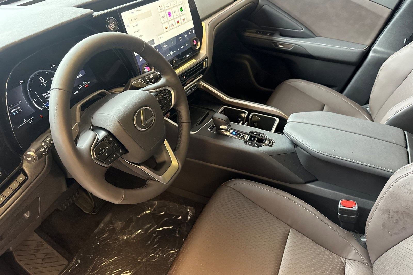 New 2026 Lexus TX 350 AWD image 4