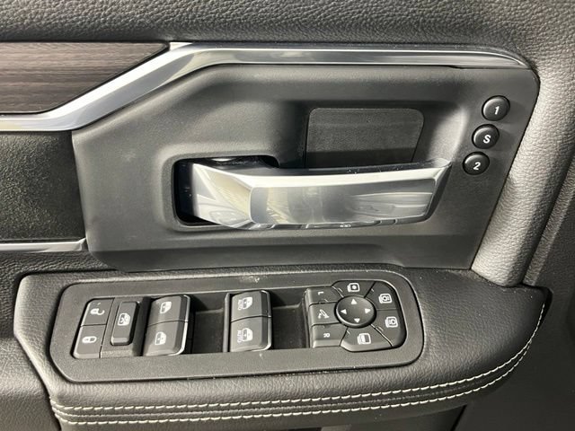 New 2026 RAM 3500 Laramie AWD/4WD image 23