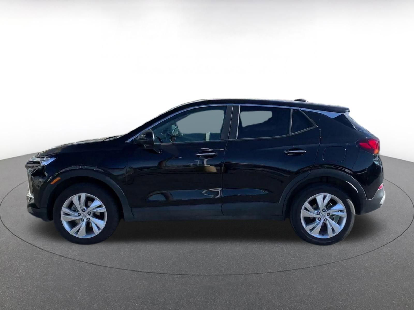 Used 2025 Buick Encore GX Preferred image 9