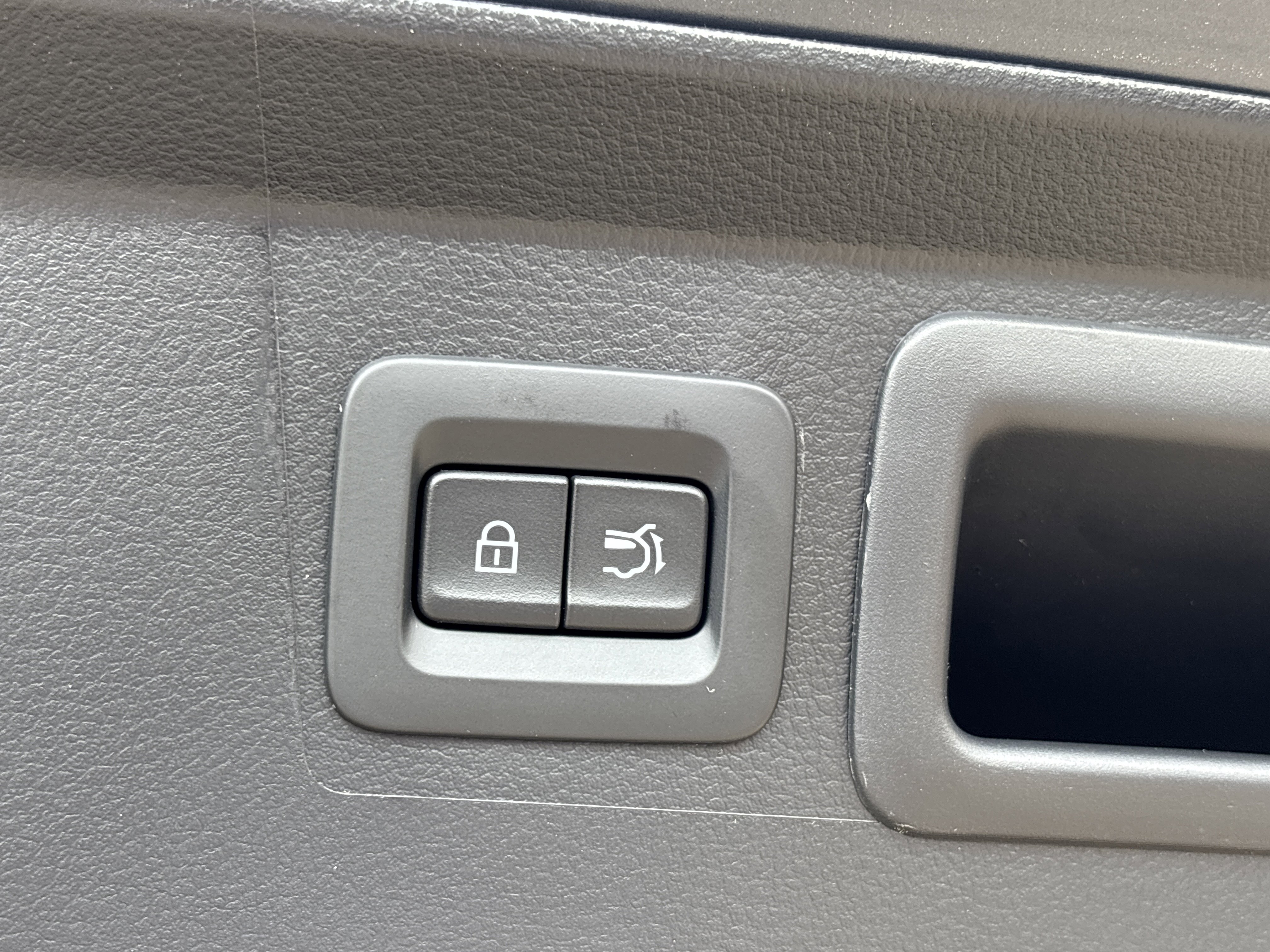 New 2026 MAZDA CX-50 AWD 2.5 S w/ Premium Package image 8