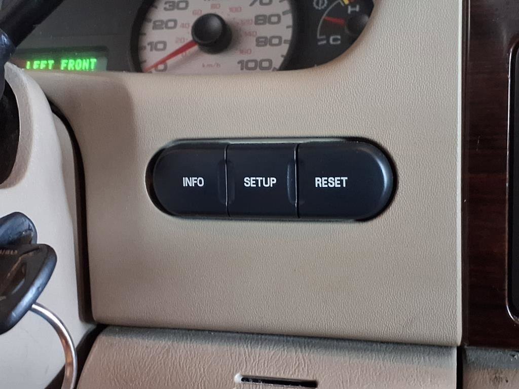 Used 2005 Ford F250 Lariat image 24