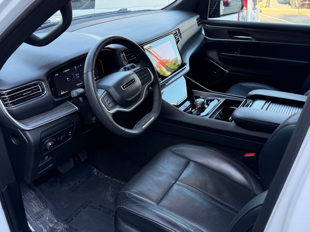 Used 2024 Jeep Wagoneer Series II w/ Flexible Seating Group AWD/4WD image 23
