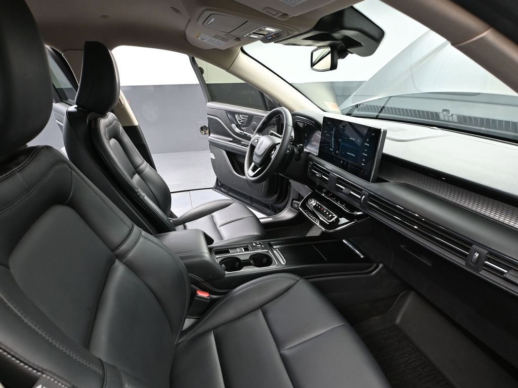 Used 2024 Lincoln Corsair Premiere image 48