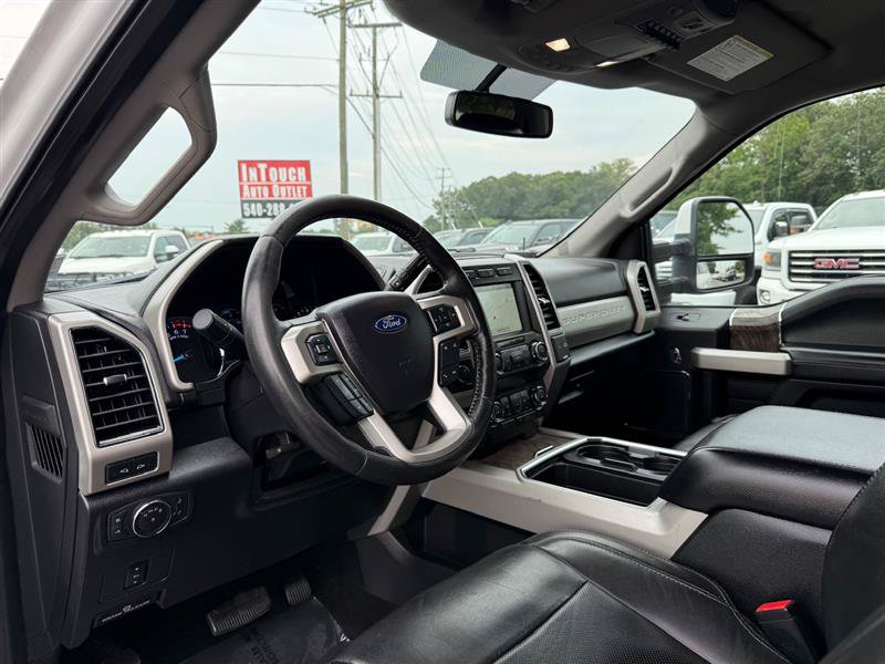 Used 2019 Ford F250 Lariat w/ Lariat Value Package AWD/4WD image 27