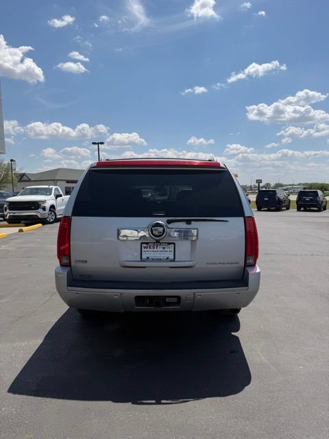 Used 2010 Cadillac Escalade ESV Premium AWD/4WD image 6