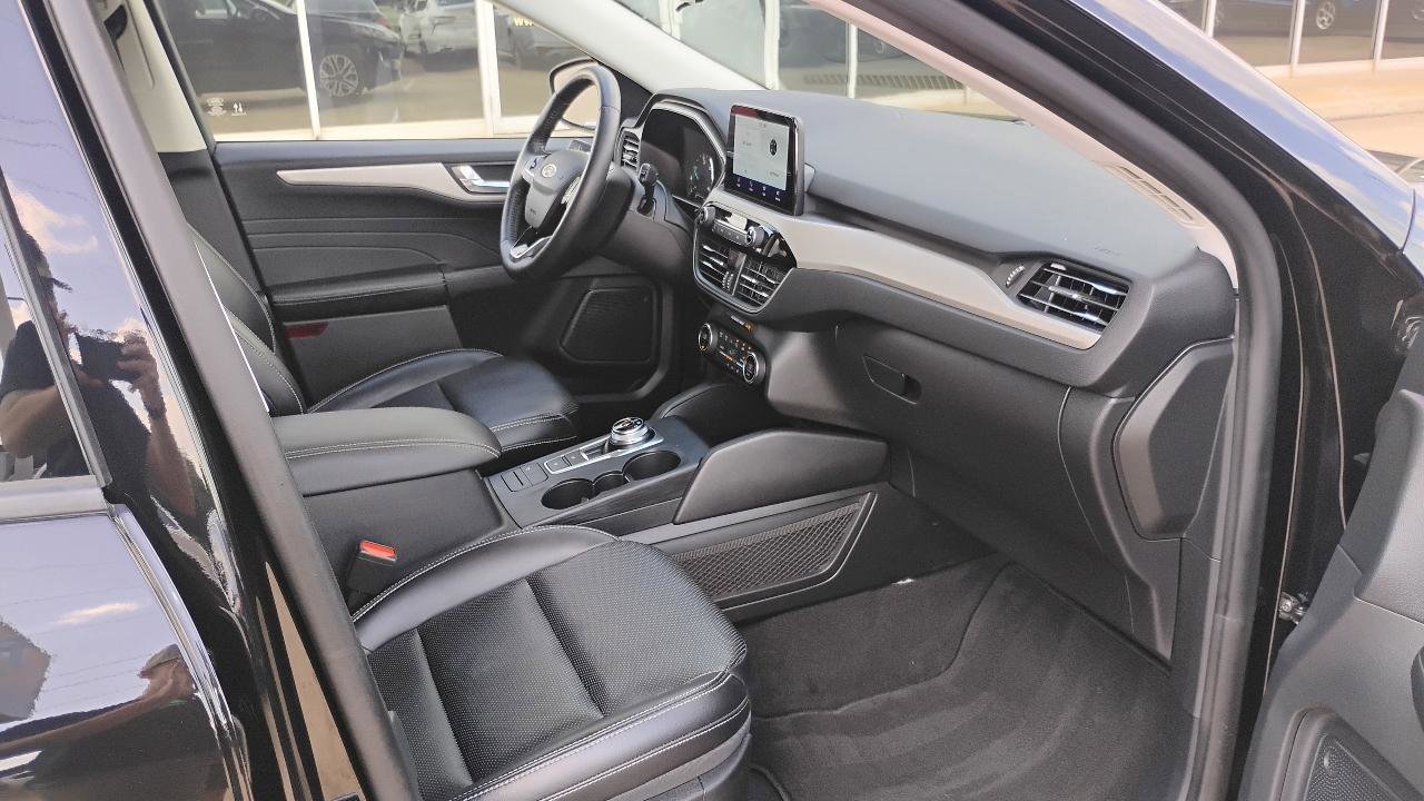 Used 2021 Ford Escape SEL image 22