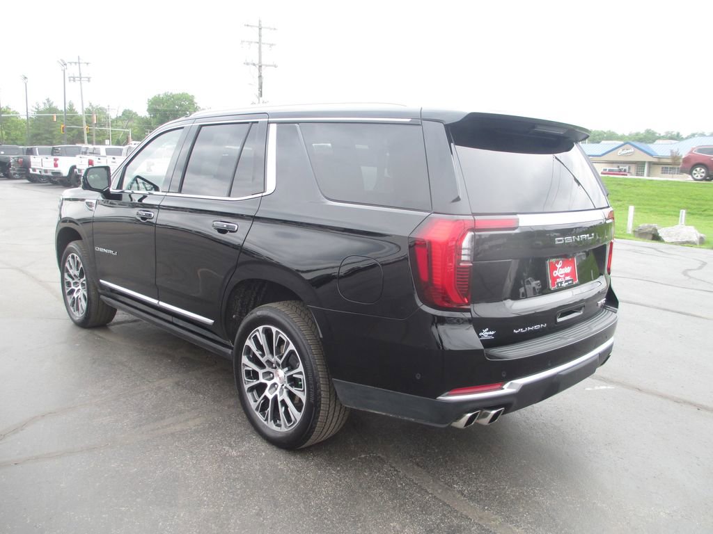 Used 2025 GMC Yukon Denali w/ Denali Reserve Package AWD/4WD image 9
