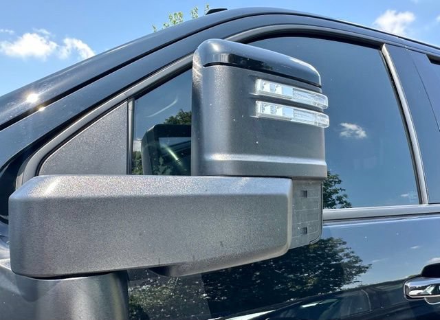 Used 2024 Chevrolet Silverado 3500 High Country w/ Technology Package AWD/4WD image 12