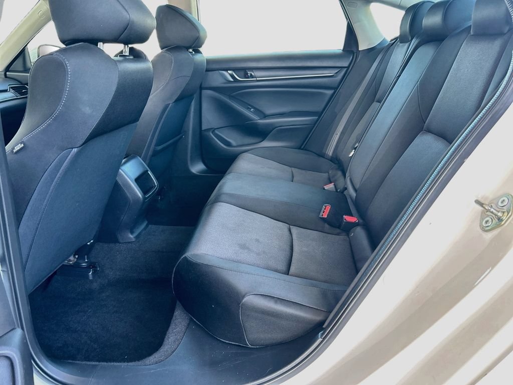 Used 2018 Honda Accord LX image 22