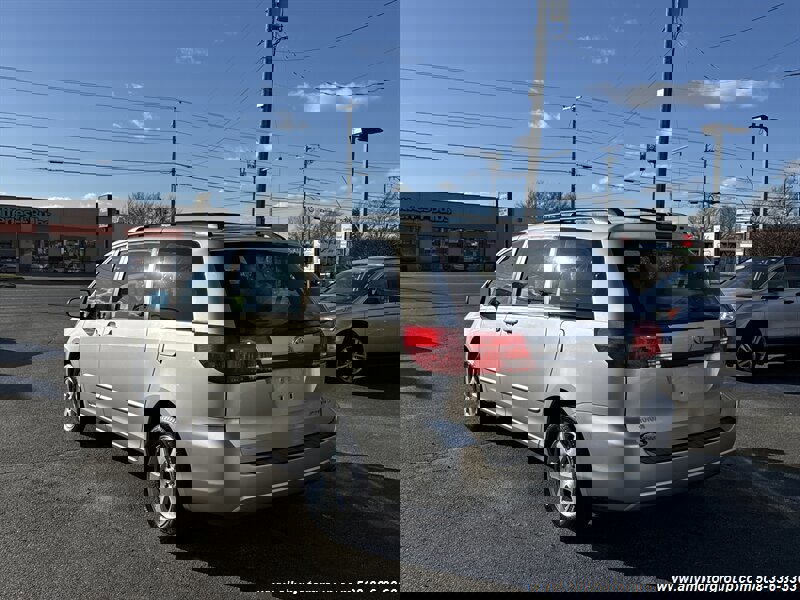 Used 2004 Toyota Sienna CE image 7