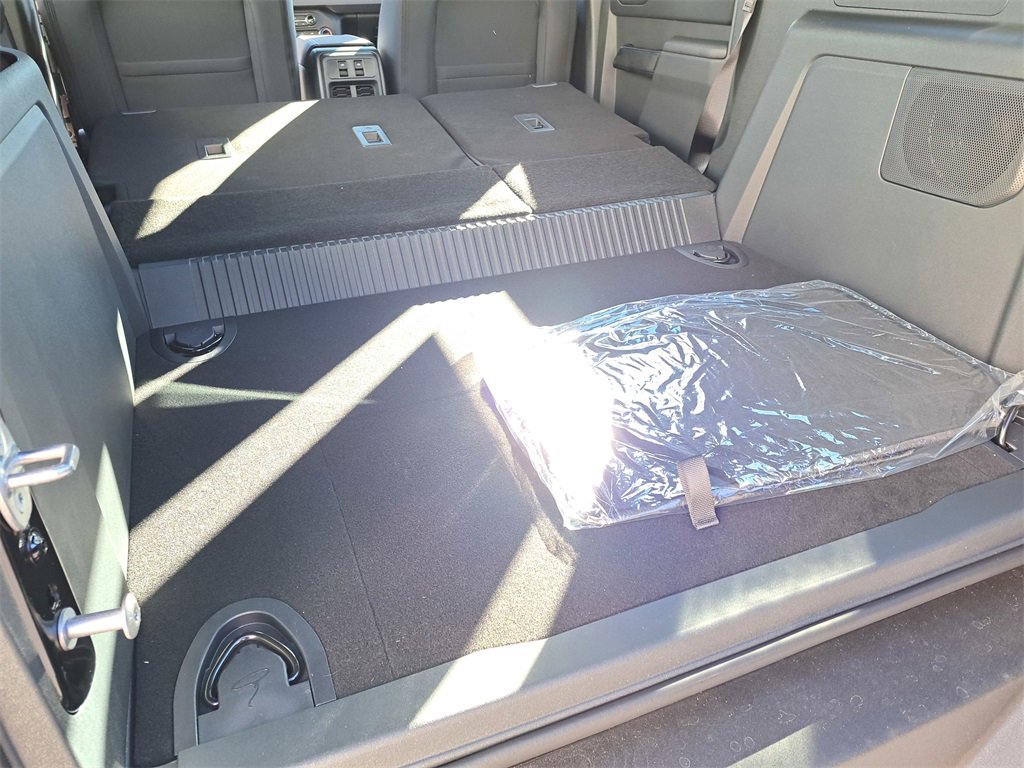 New 2025 Ford Bronco 4-Door image 14