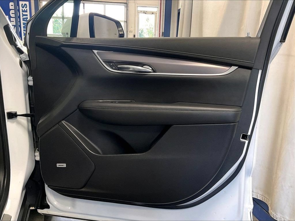 Used 2024 Cadillac XT6 Luxury w/ LPO, Floor Liner Package AWD/4WD image 12