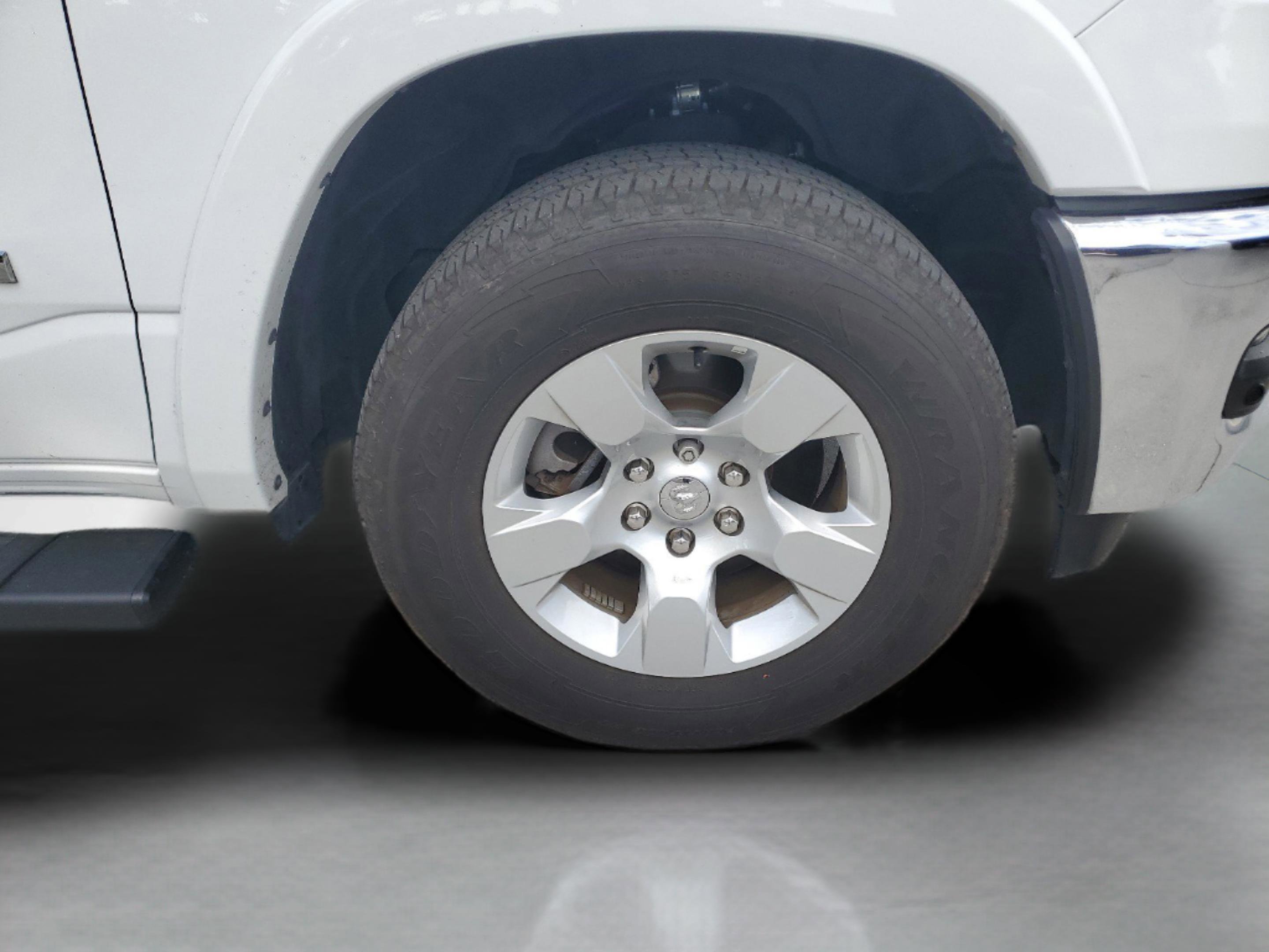 Certified 2025 RAM 1500 Big Horn AWD/4WD image 29