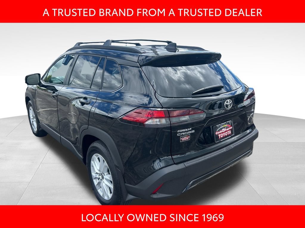 Certified 2026 Toyota Corolla Cross LE w/ Moonroof Package AWD/4WD image 4