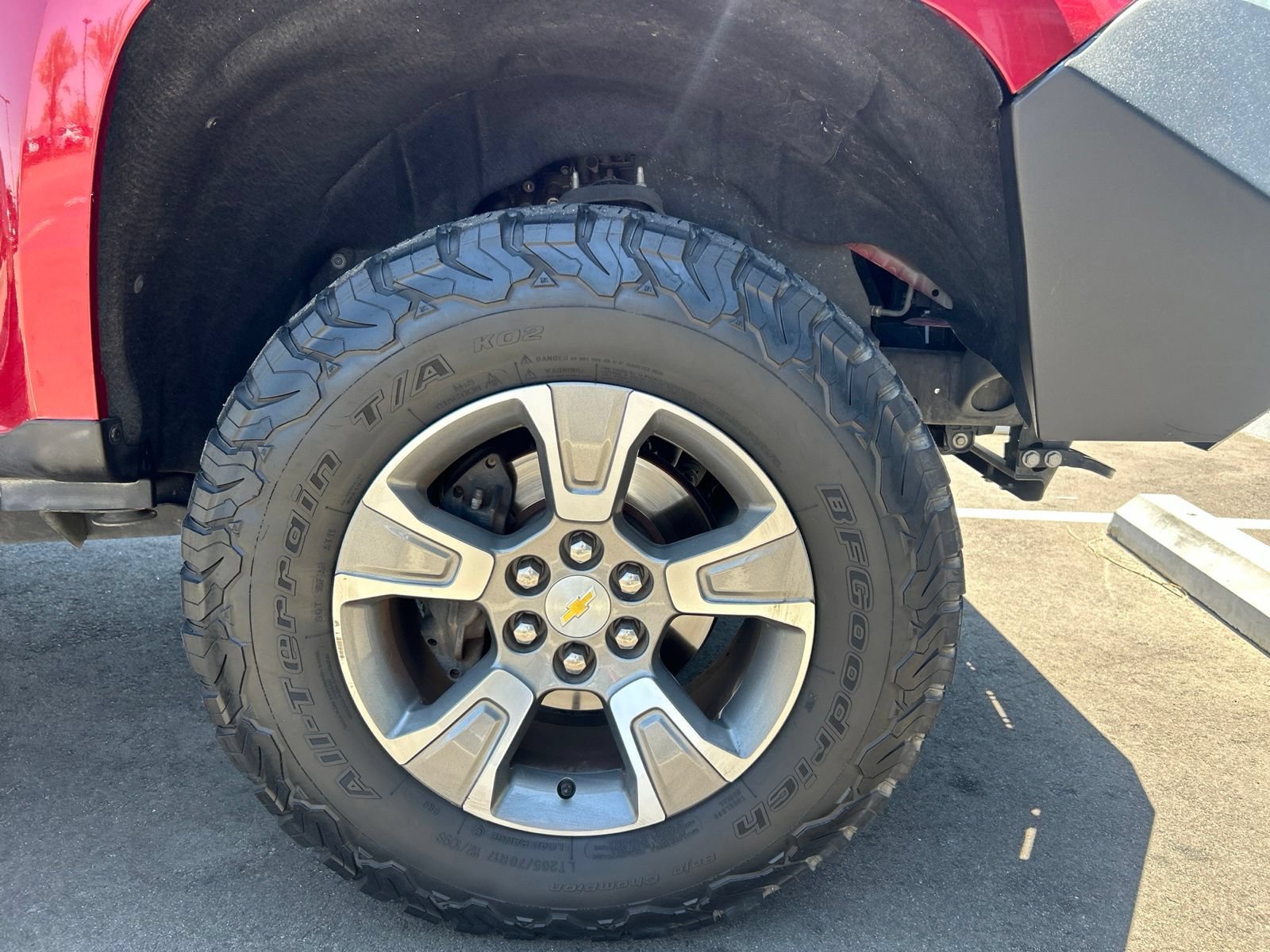 Used 2019 Chevrolet Colorado Z71 AWD/4WD image 4