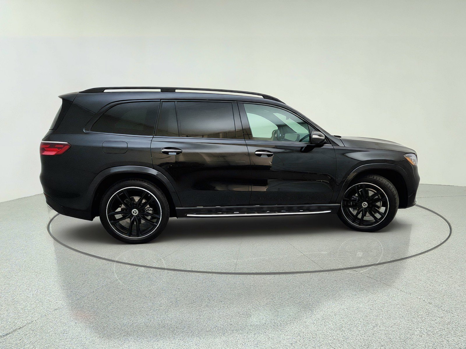 Certified 2026 Mercedes-Benz GLS 450 4MATIC w/ AMG Line Exterior image 13