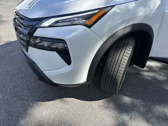 New 2026 Nissan Rogue SV FWD image 31