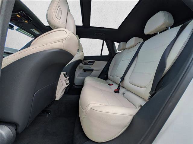 Used 2026 Mercedes-Benz GLC 300 4MATIC image 19