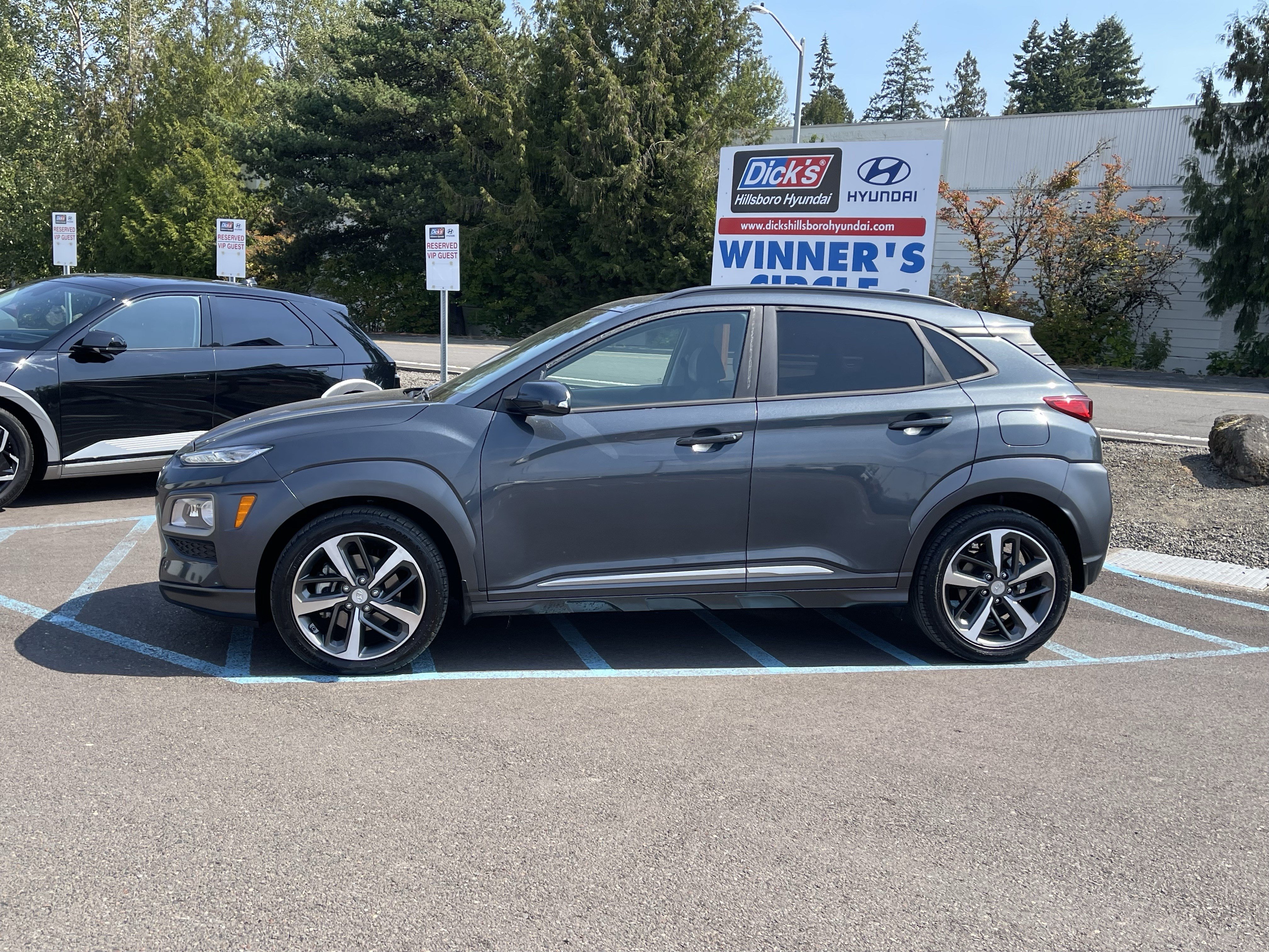 Used 2019 Hyundai Kona Limited FWD image 2