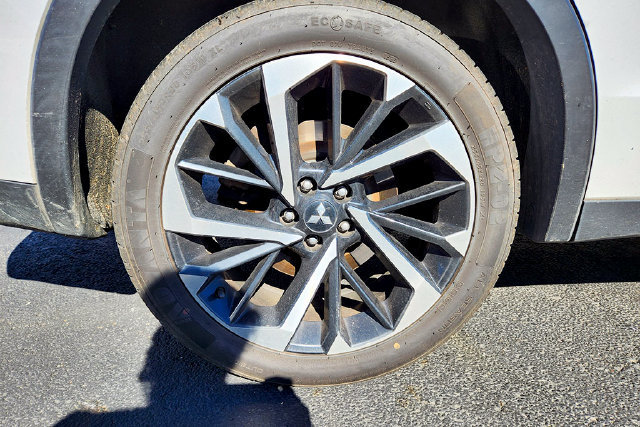 Used 2022 Mitsubishi Outlander ES AWD/4WD image 32