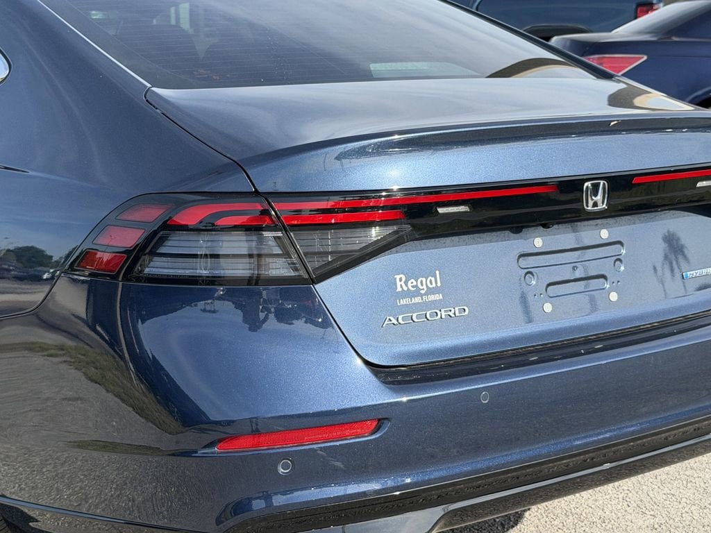 Used 2024 Honda Accord EX-L image 11