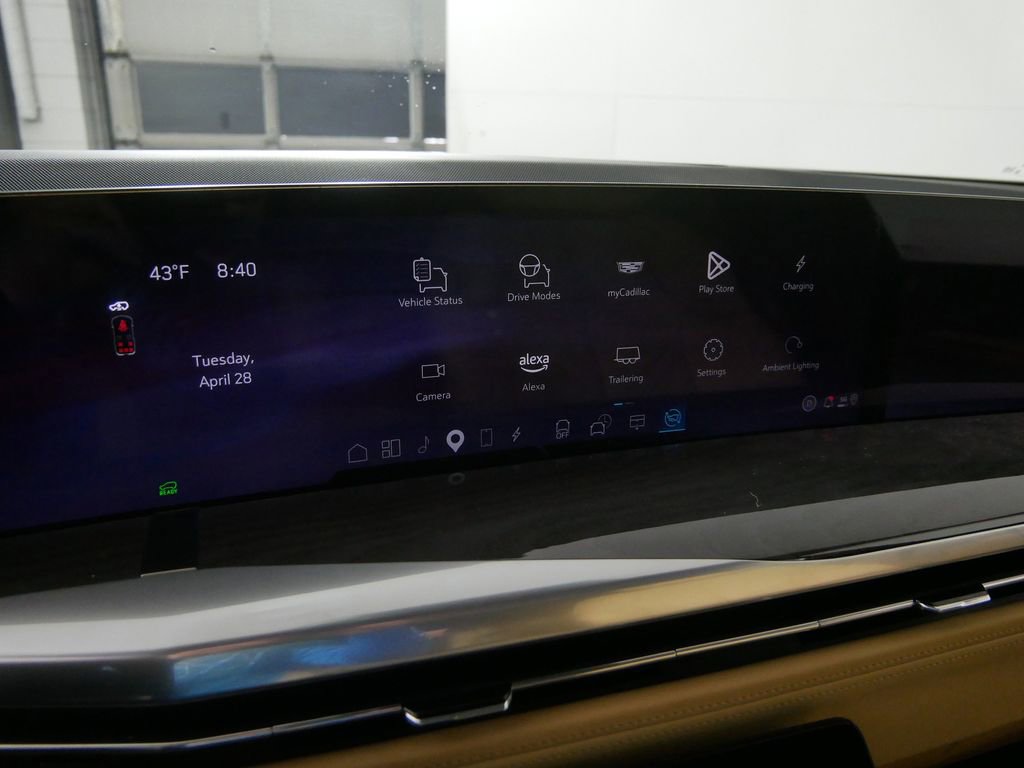 Used 2025 Cadillac Escalade IQ Sport 2 w/ LPO, ONYX Package AWD/4WD image 34