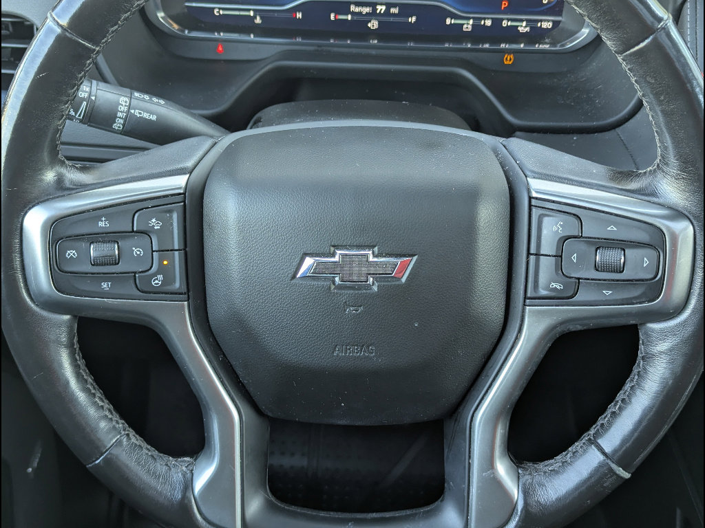 Used 2022 Chevrolet Suburban Z71 w/ Luxury Package AWD/4WD image 32