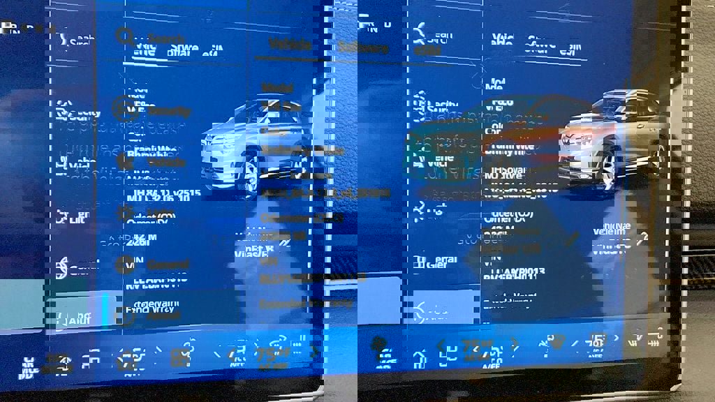 Used 2023 VinFast VF 8 Eco image 15