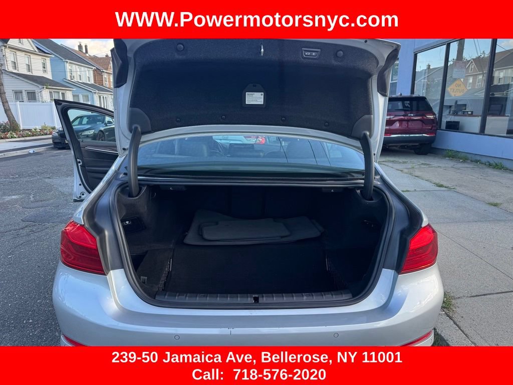 Used 2019 BMW 530e xDrive w/ Premium Package AWD/4WD image 22