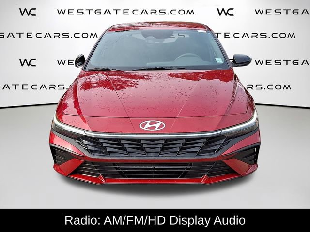 Used 2025 Hyundai Elantra Sport image 4