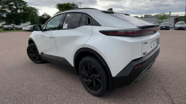New 2026 Toyota C-HR AWD/4WD image 4