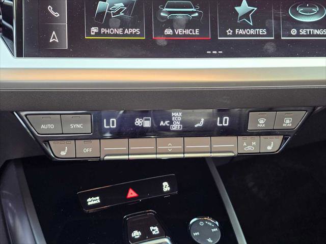 Used 2024 Audi Q4 e-tron Premium Plus image 28