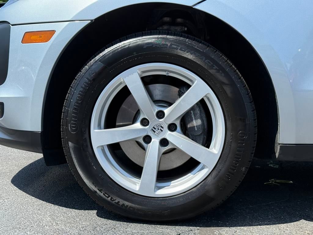 Used 2019 Porsche Macan AWD/4WD image 10