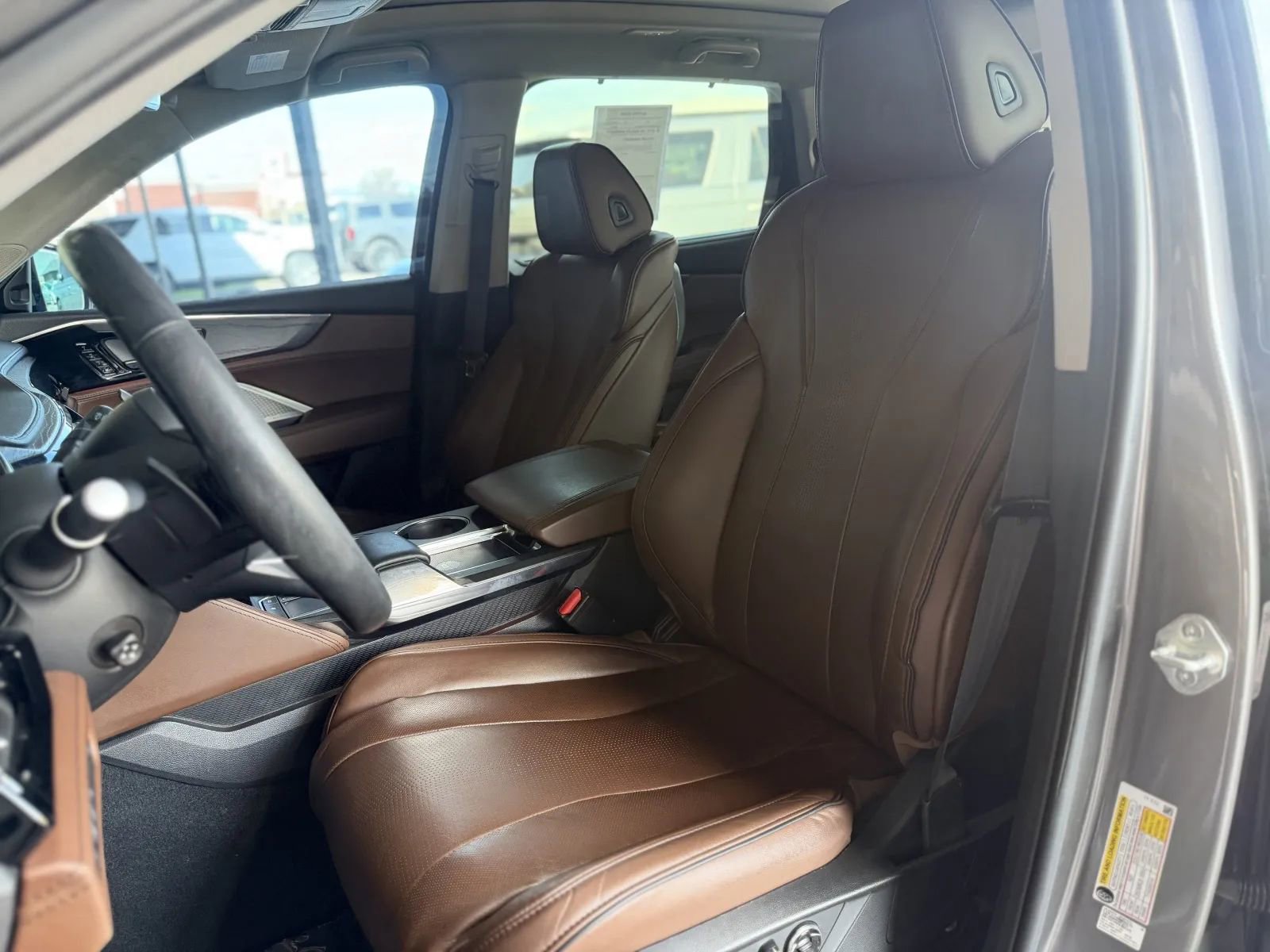 Used 2022 Acura MDX SH-AWD w/ Advance Package image 14