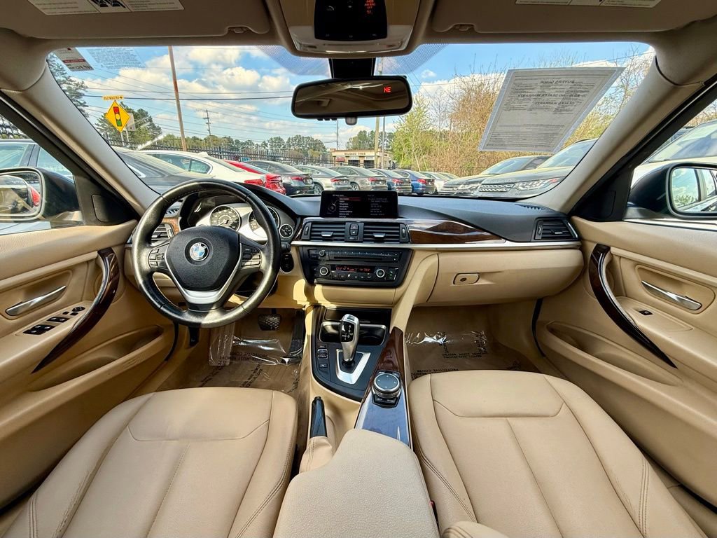 Used 2015 BMW 328i xDrive Sedan AWD/4WD image 18
