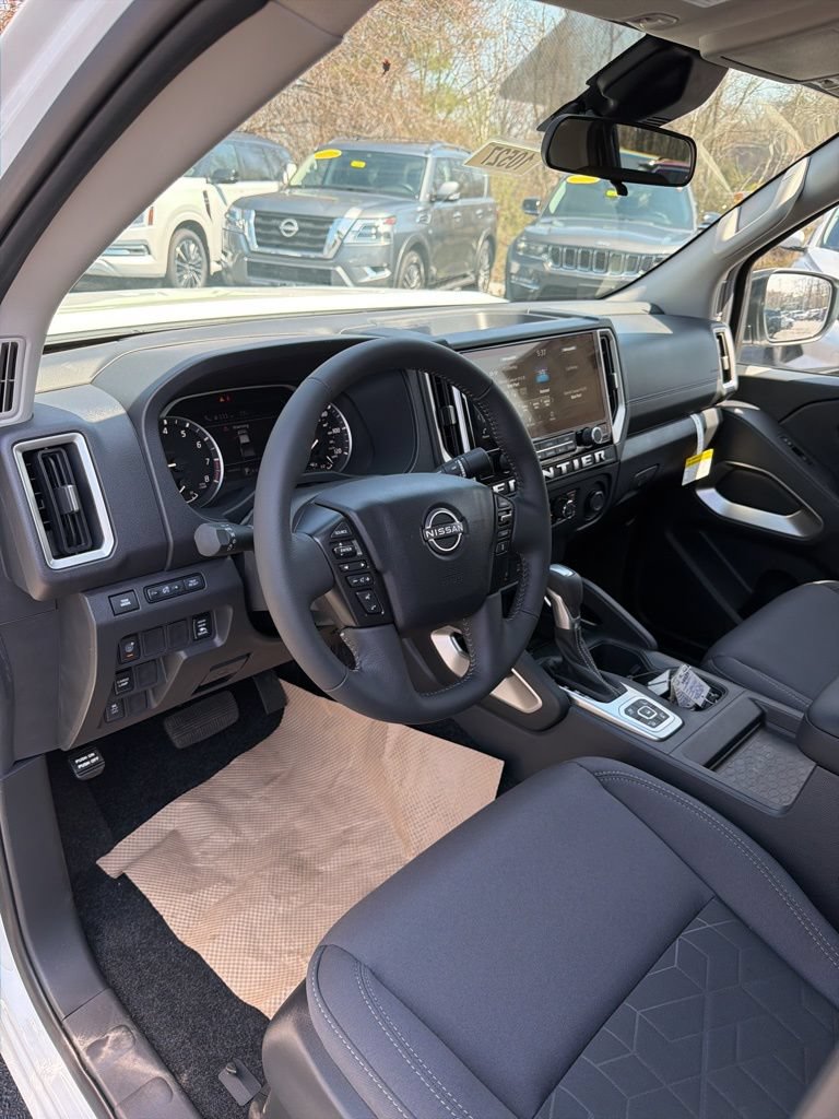 New 2026 Nissan Frontier SV w/ SV Convenience Package AWD/4WD image 17