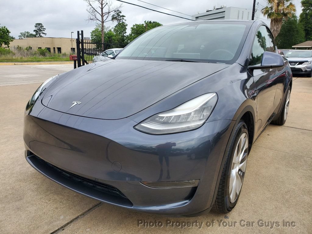 Used 2023 Tesla Model Y Long Range AWD/4WD image 2