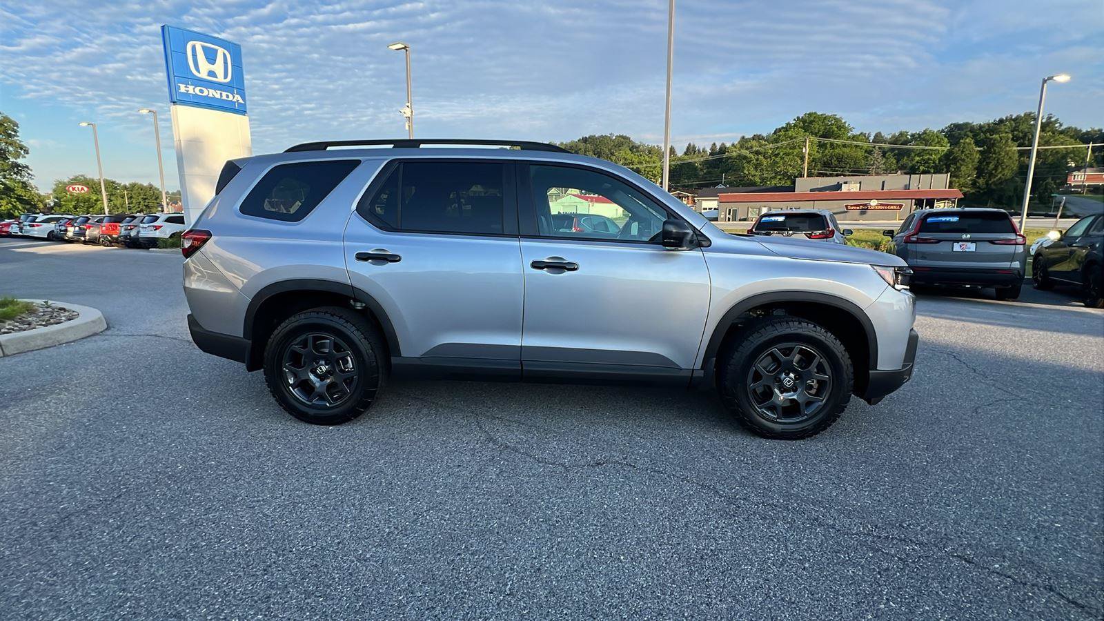 New 2026 Honda Pilot TrailSport image 3