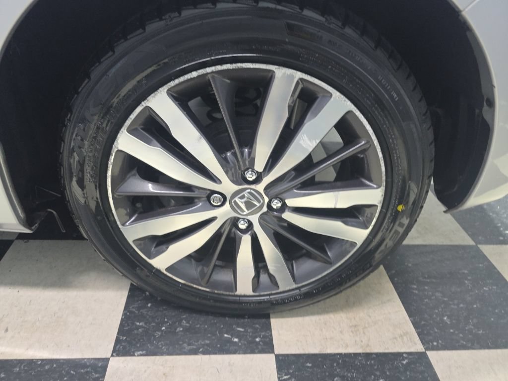 Used 2015 Honda Fit EX image 8