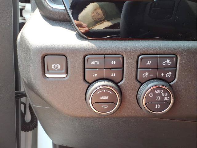 Used 2024 Chevrolet Silverado 2500 LTZ w/ LTZ Plus Package AWD/4WD image 17