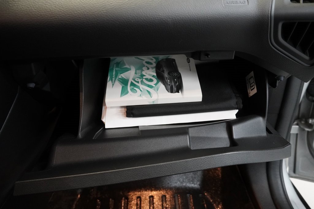 Used 2017 Ford Focus SE w/ SE Winter Package image 34