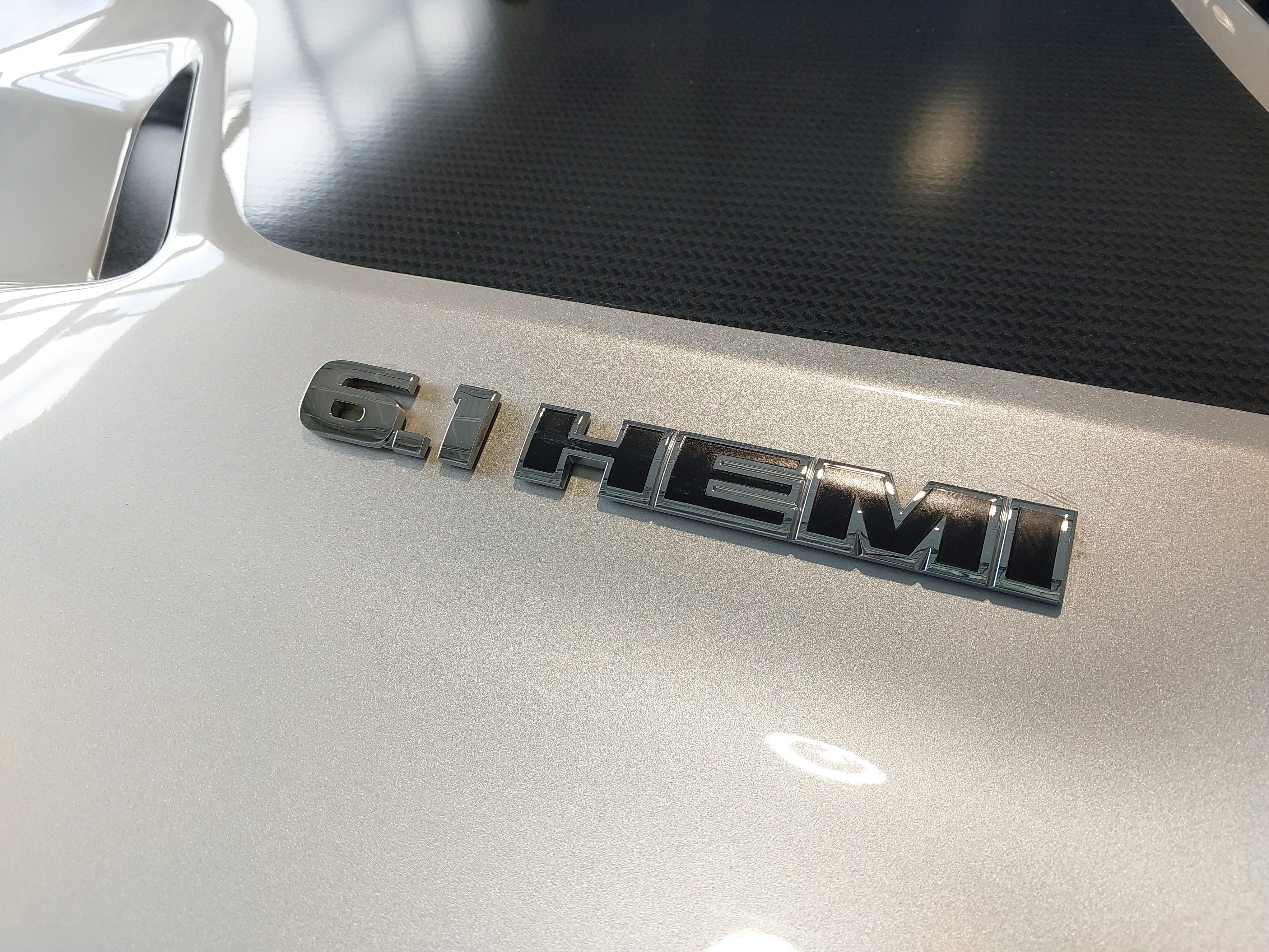 Used 2008 Dodge Challenger SRT8 image 33