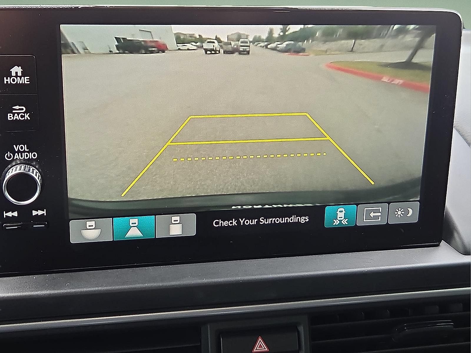 Used 2025 Honda Pilot EX-L image 16