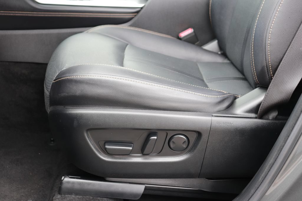 Used 2024 MAZDA CX-90 Plug-In Hybrid w/ Preferred AWD/4WD image 11