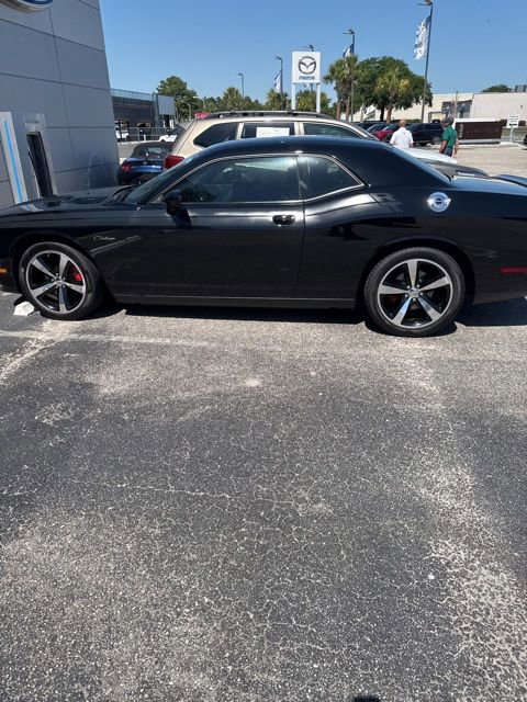 Used 2013 Dodge Challenger R/T RWD image 2