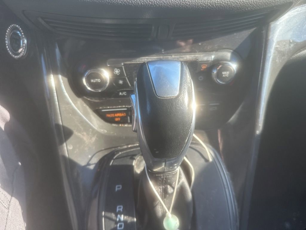 Used 2015 Ford Escape Titanium w/ Equipment Group 301A AWD/4WD image 22