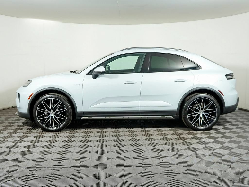 Certified 2026 Porsche Macan 4 Electric AWD/4WD image 2