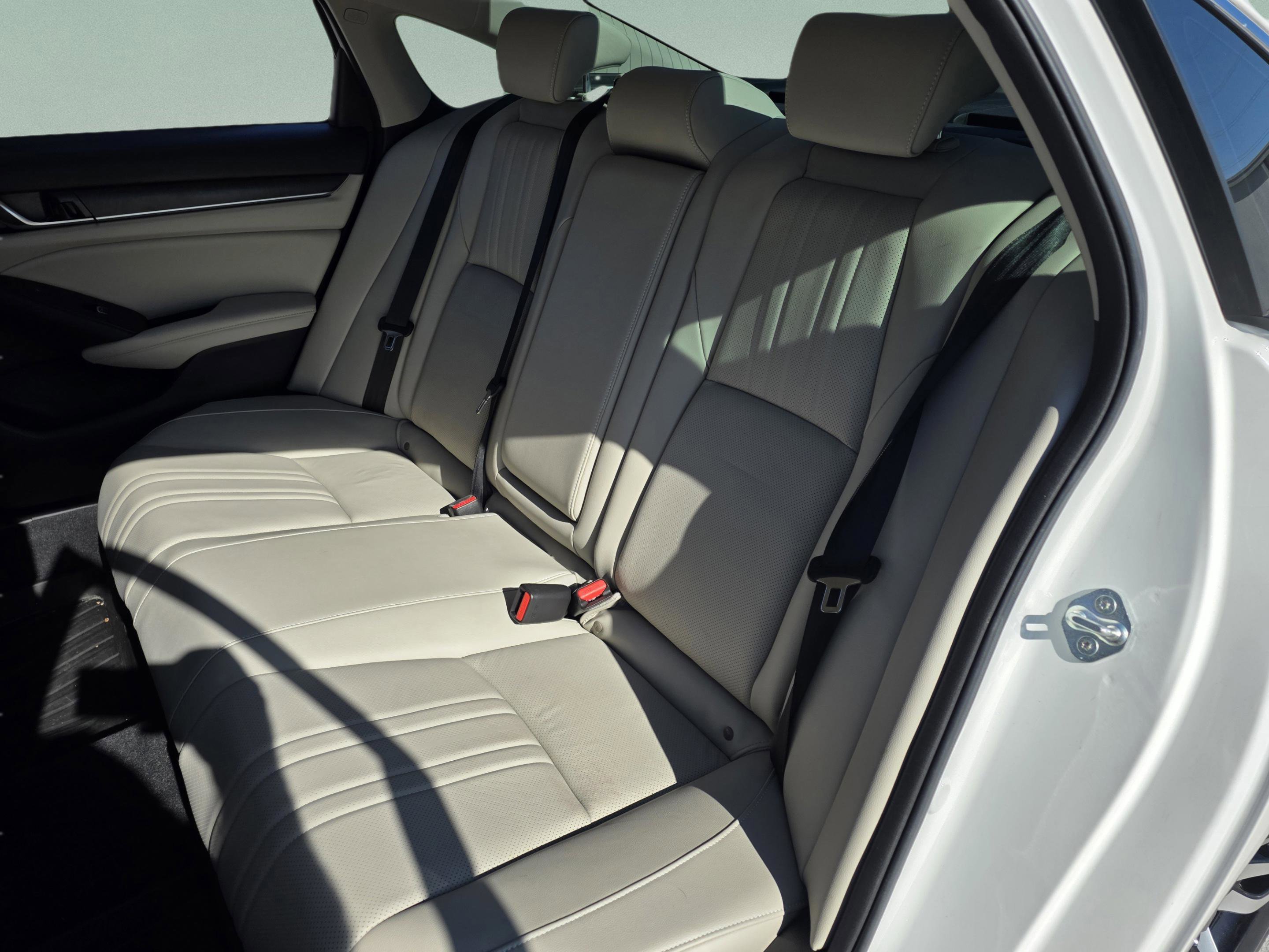 Used 2022 Honda Accord Touring image 19