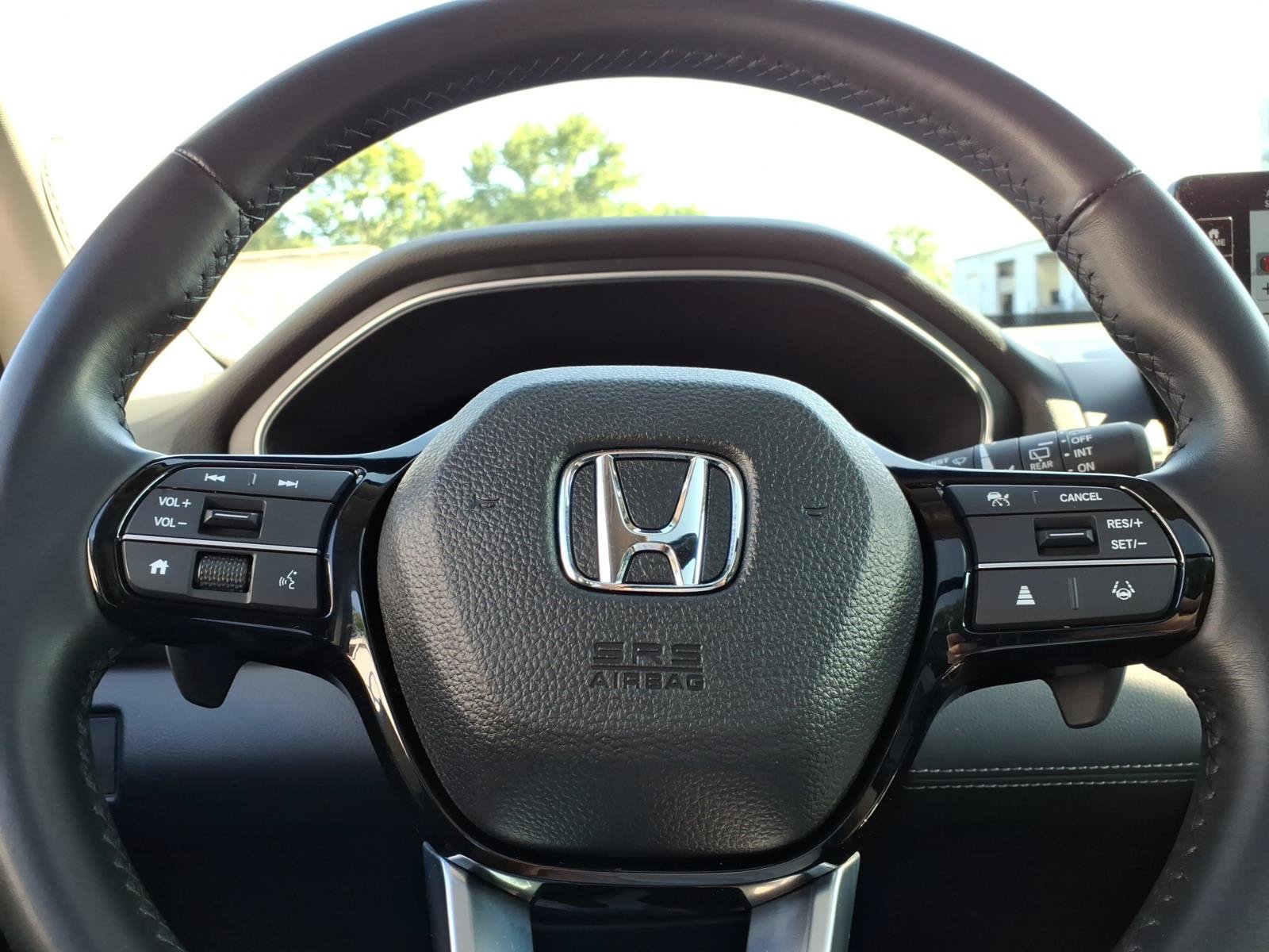 Certified 2025 Honda Pilot Touring image 27